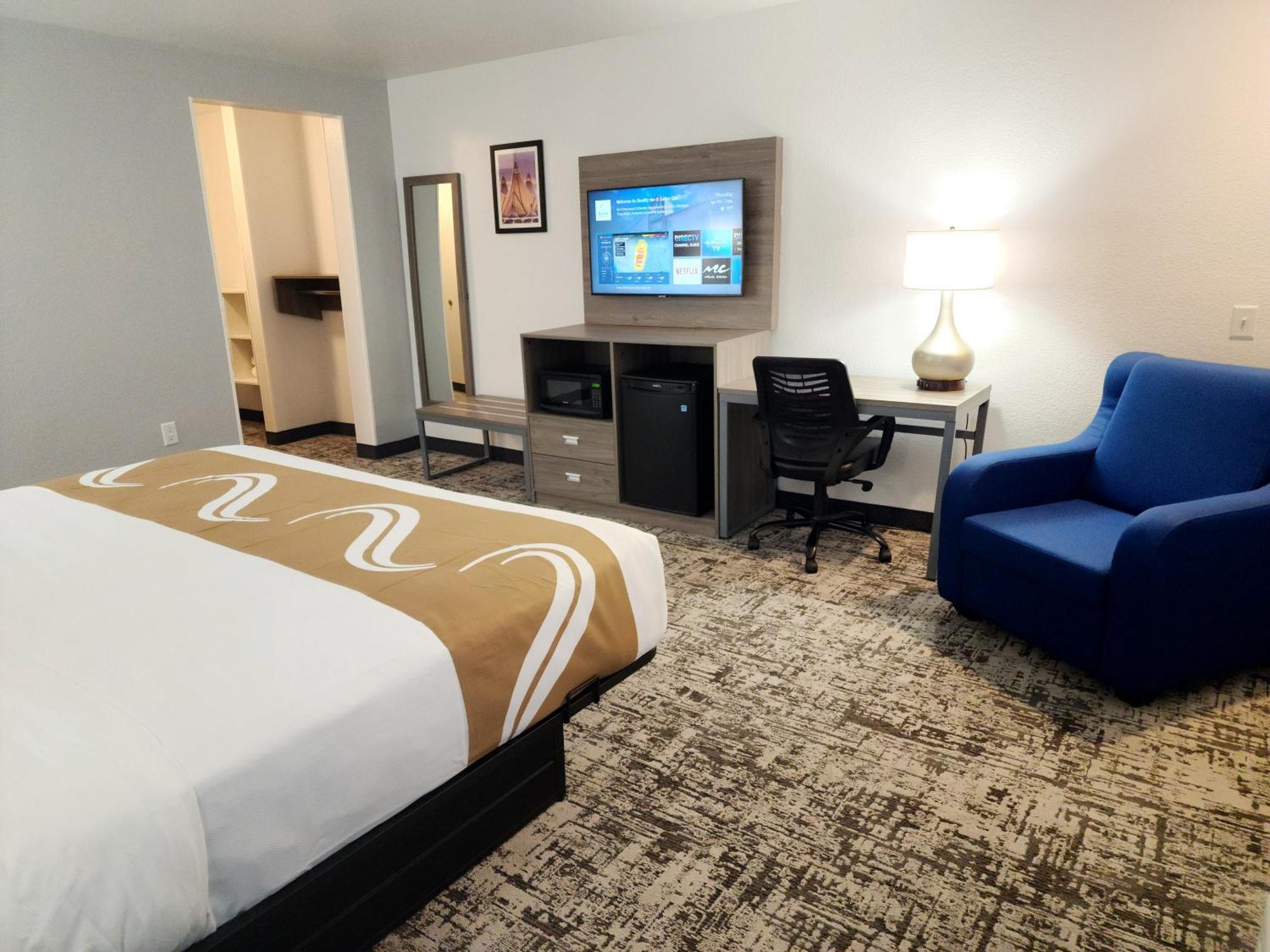 Quality Inn & Suites Denver International Airport Exterior foto