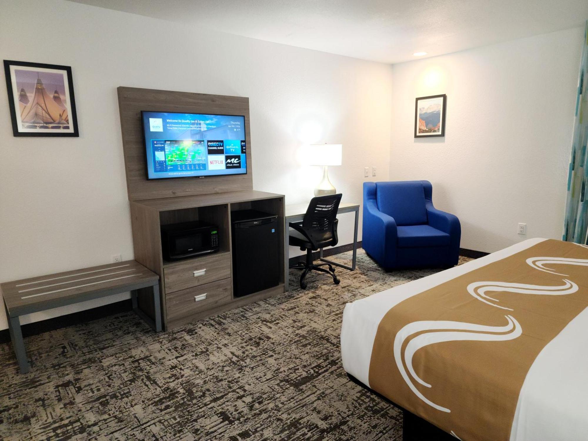 Quality Inn & Suites Denver International Airport Exterior foto