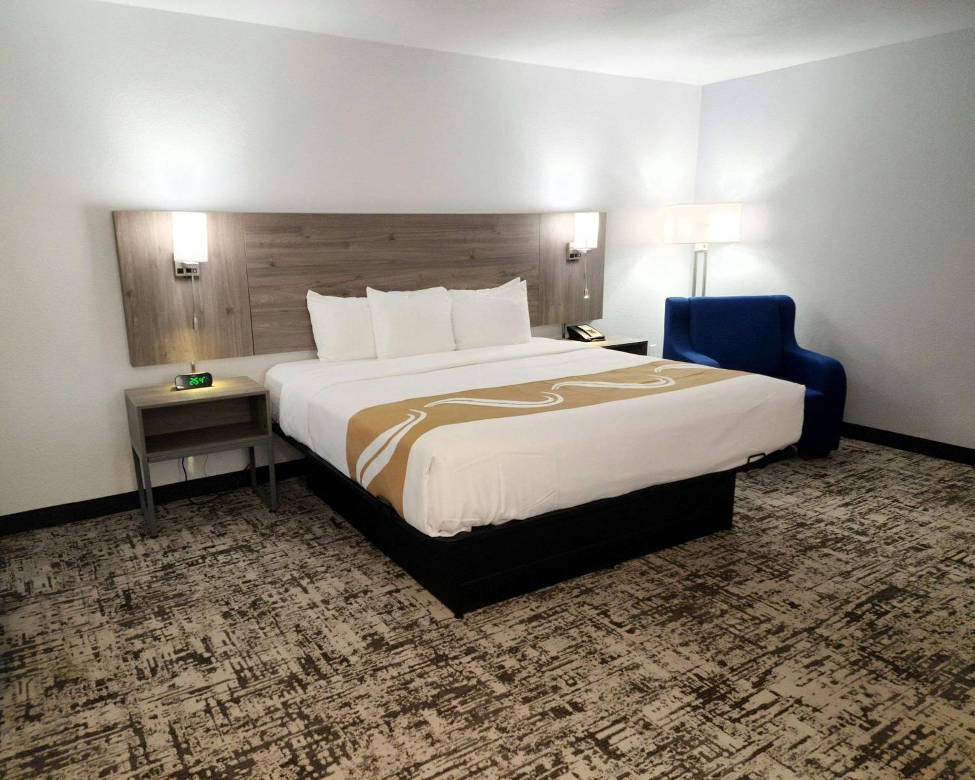 Quality Inn & Suites Denver International Airport Exterior foto