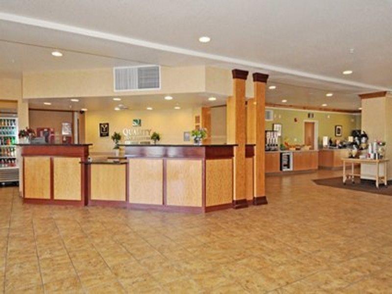 Quality Inn & Suites Denver International Airport Exterior foto