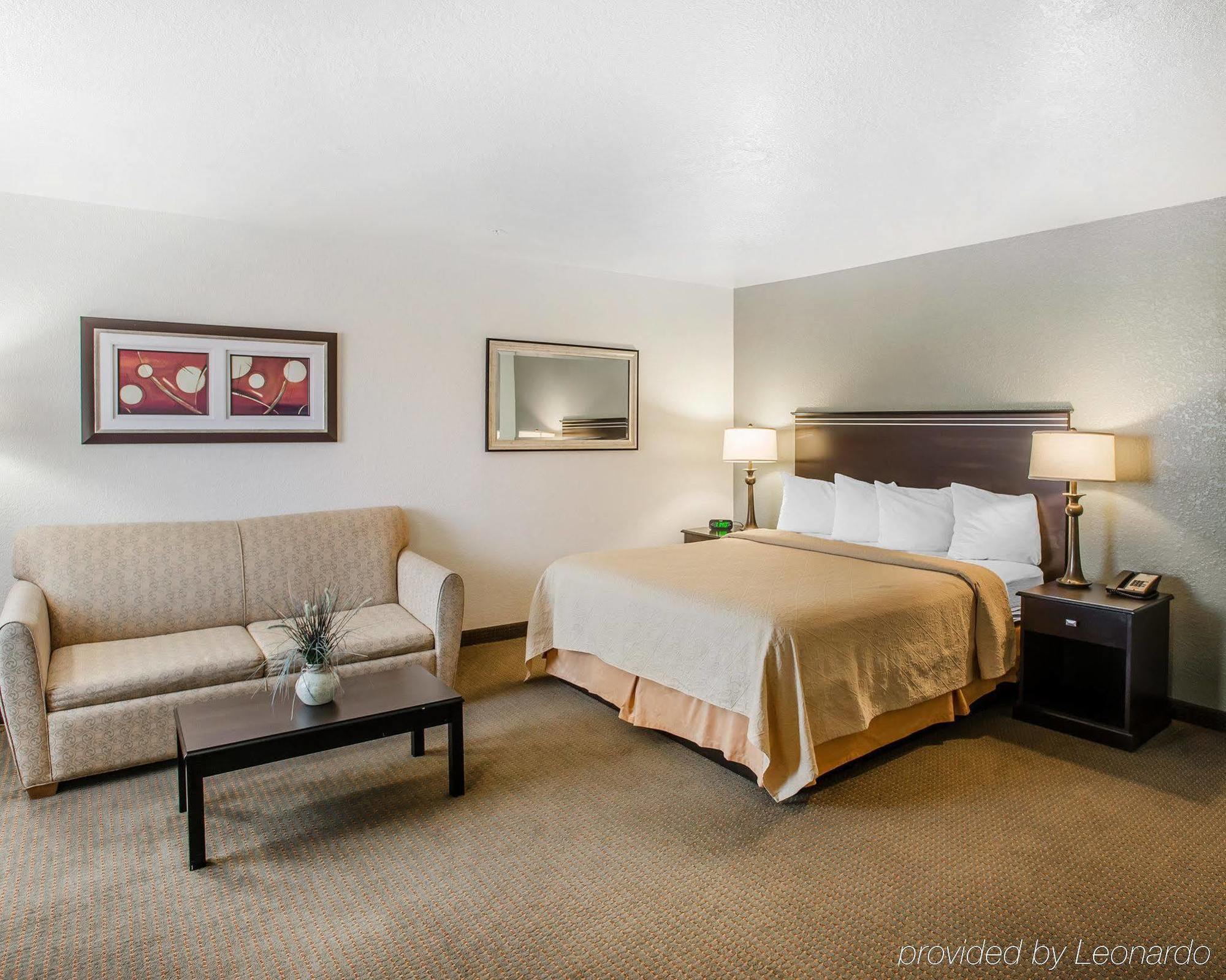 Quality Inn & Suites Denver International Airport Exterior foto
